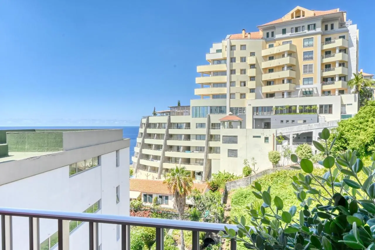 Apartment Blue Wave, A Home In Madeira Funchal