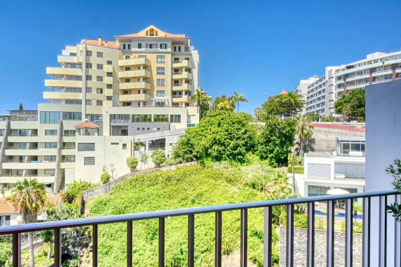 Blue Wave, A Home In Madeira Funchal  0*, Funchal (Madeira)